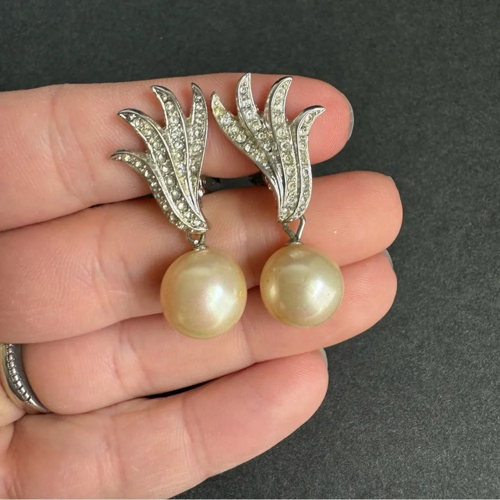 Vintage‎ Vendome Pearl Drop Clip-On Earrings Silver Rhinestone Bridal Bride